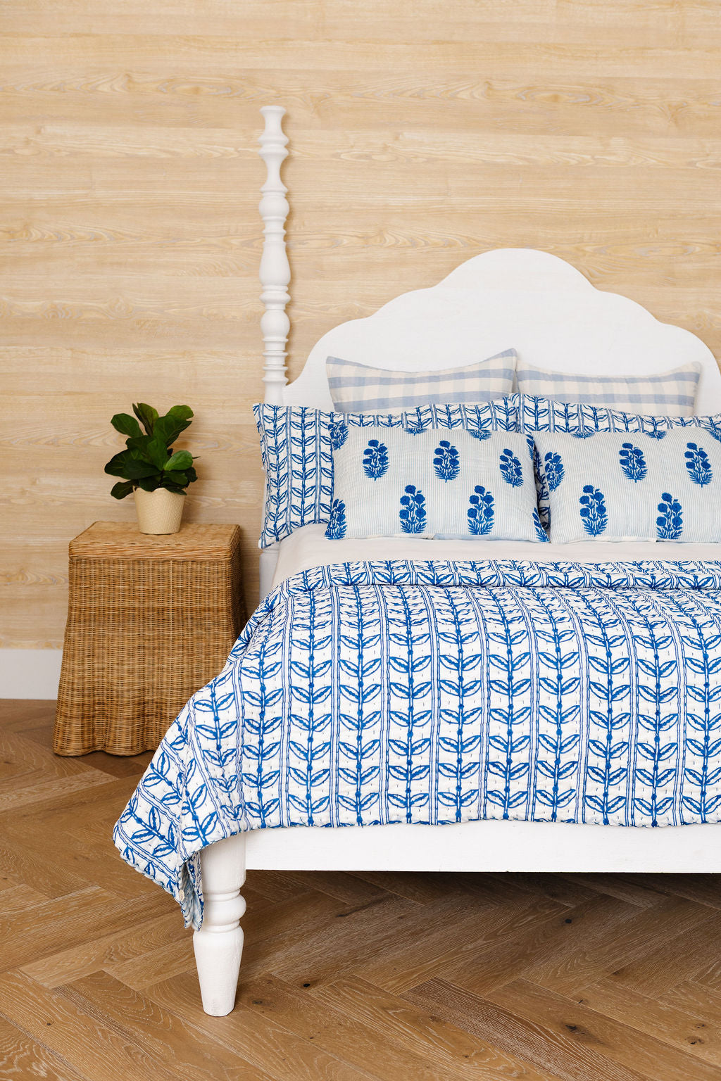 Gudri Quilt in Grecian Floral, Directoire Blue