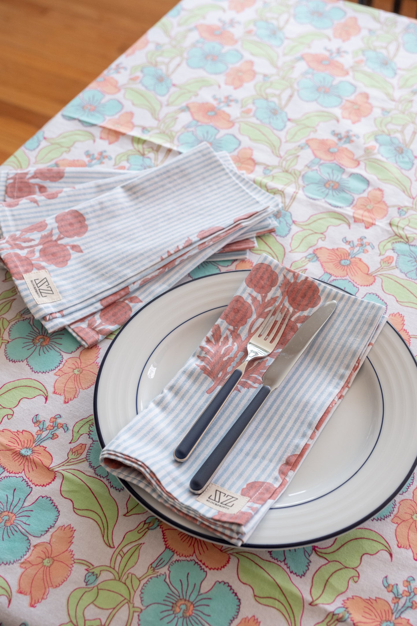 Napkin Set in Poppy Stamp & Thin Stripes