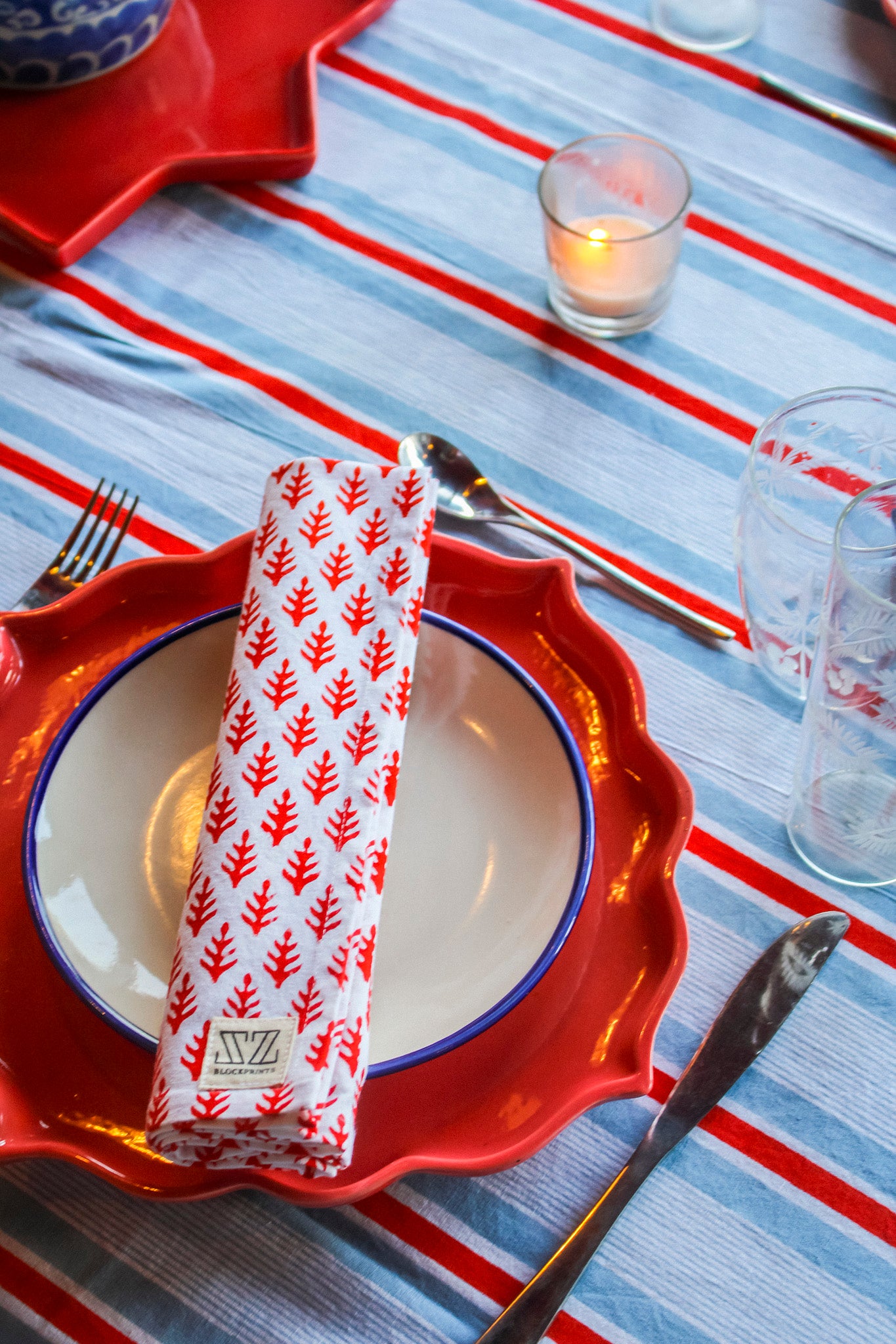 Napkin Set in Cherry Red