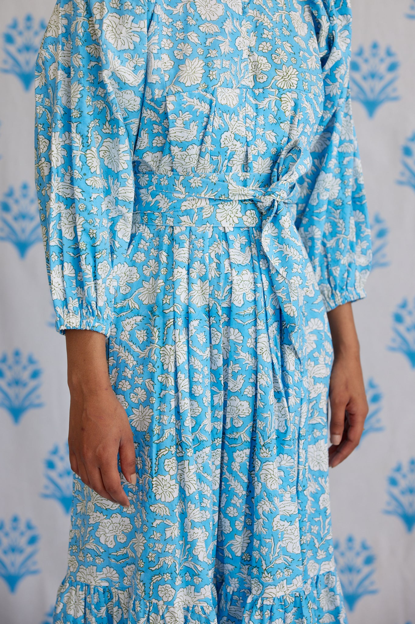 Final Sale: Aaron Dress in China Blue & Warm Grass