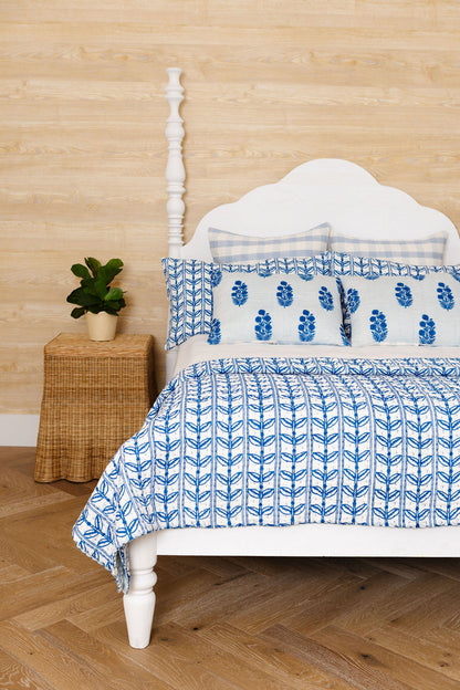 Gudri Quilt in Grecian Floral, Directoire Blue