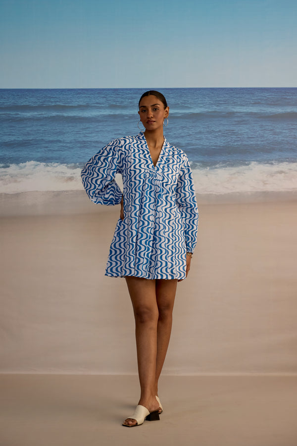Lara Dress in Wavy Print