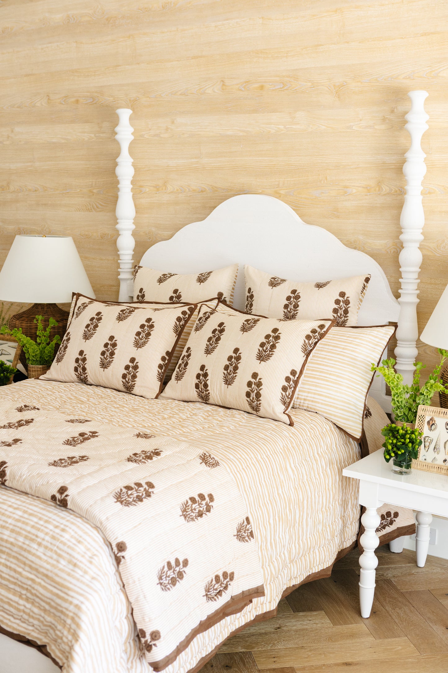 Razai Quilt in Poppy Stamp, Chicory Coffee & Almond Bluff