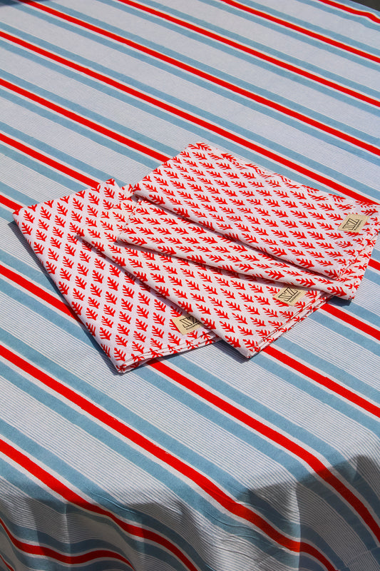 Napkin Set in Cherry Red