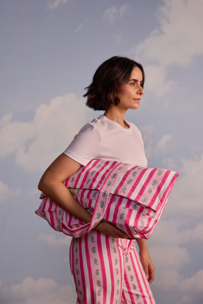 Oversised Tote in Ribbon Print