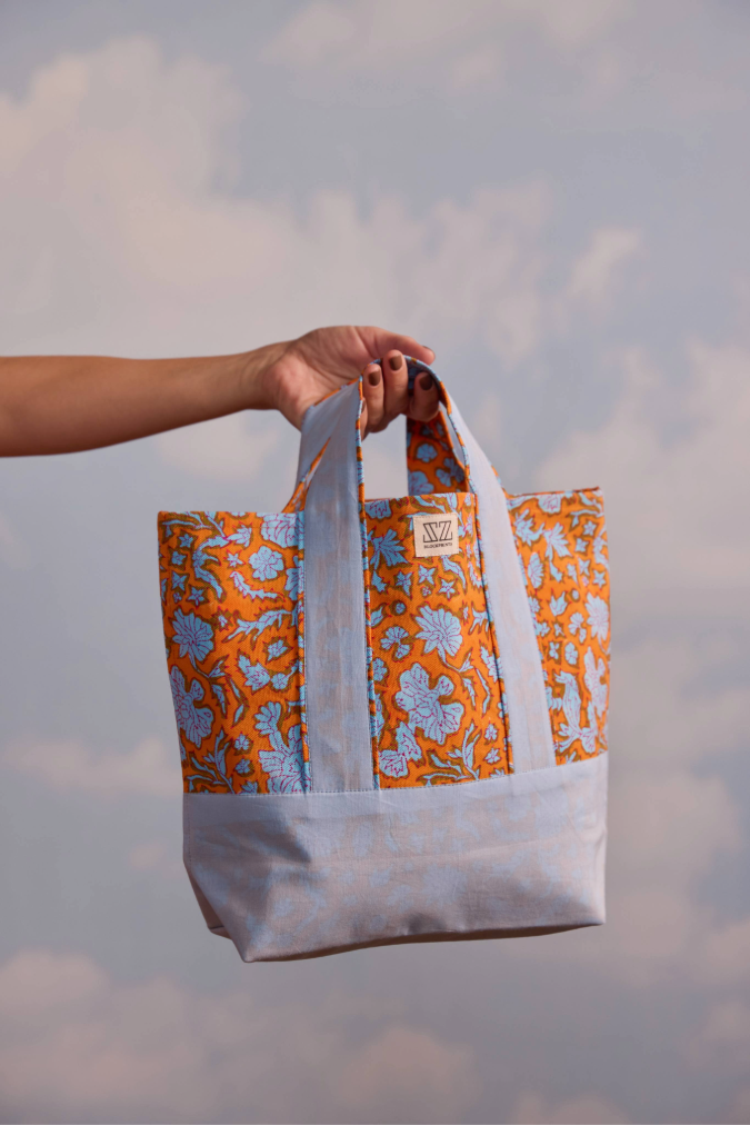 Maine Large Tote in Nila Print